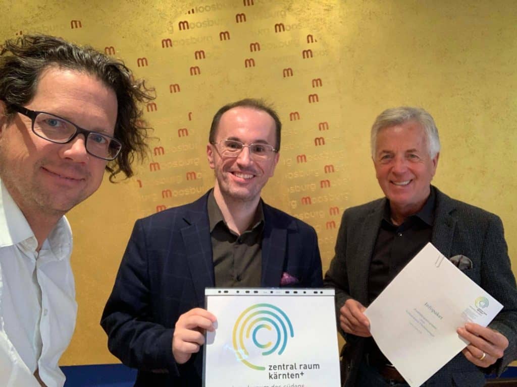 Vzbgm Roland Gruber, Adnan Alijagic und Bgm Herbert Gaggl. © Gemeinde Moosburg